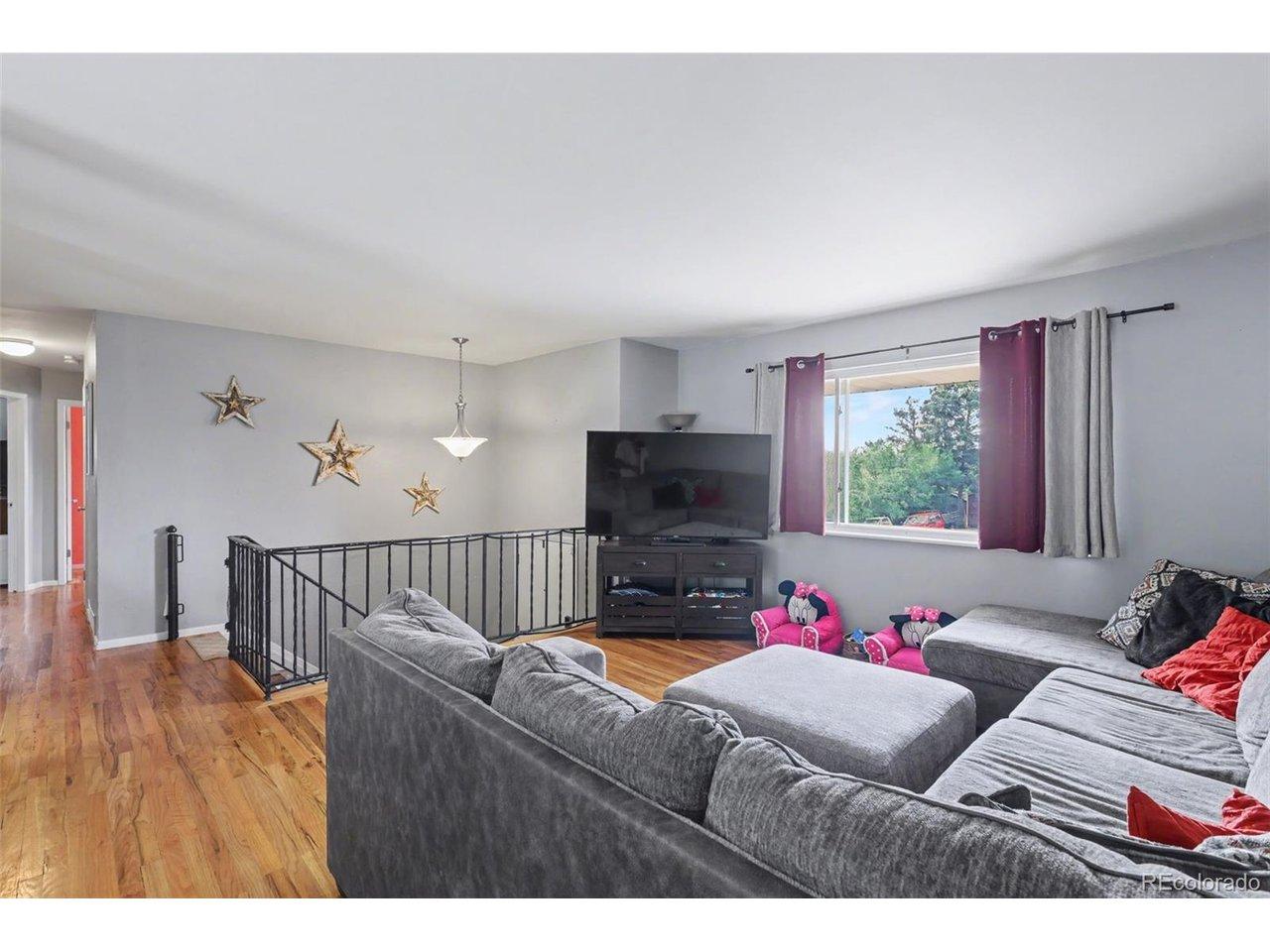 Image 3: Living Room Image 3: Living Room