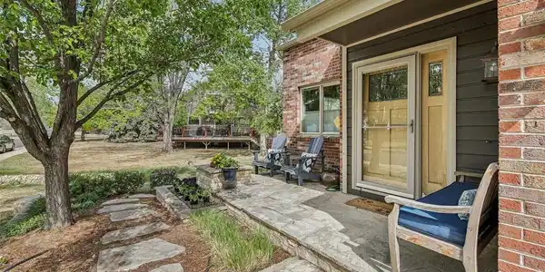 Image 4: Front Porch Image 4: Front Porch