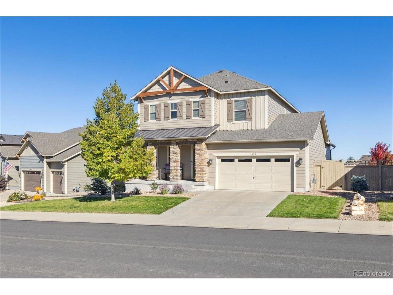 Image 1: Semi-Custom Standard Pacific Home with 3 Car Tandem Garage