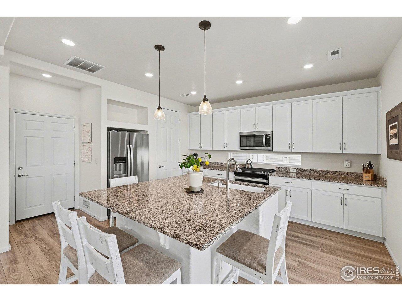 Image 4: SS Appliances, Granite Counters, Gas Stove, Sooft Close Drawers, Pullouts. Image 4: SS Appliances, Granite Counters, Gas Stove, Sooft Close Drawers, Pullouts.