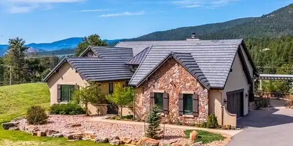 Image 3: Custom Stucco and Stone Image 3: Custom Stucco and Stone