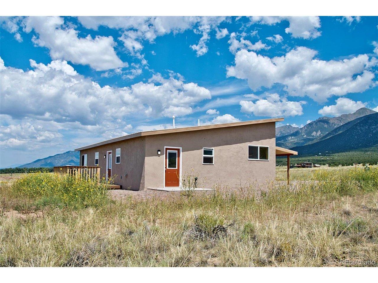 Image 4: lentrance to mudroom Image 4: lentrance to mudroom