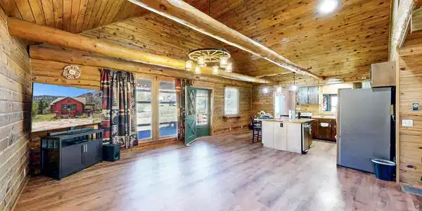 Image 4: open floor plan Image 4: open floor plan