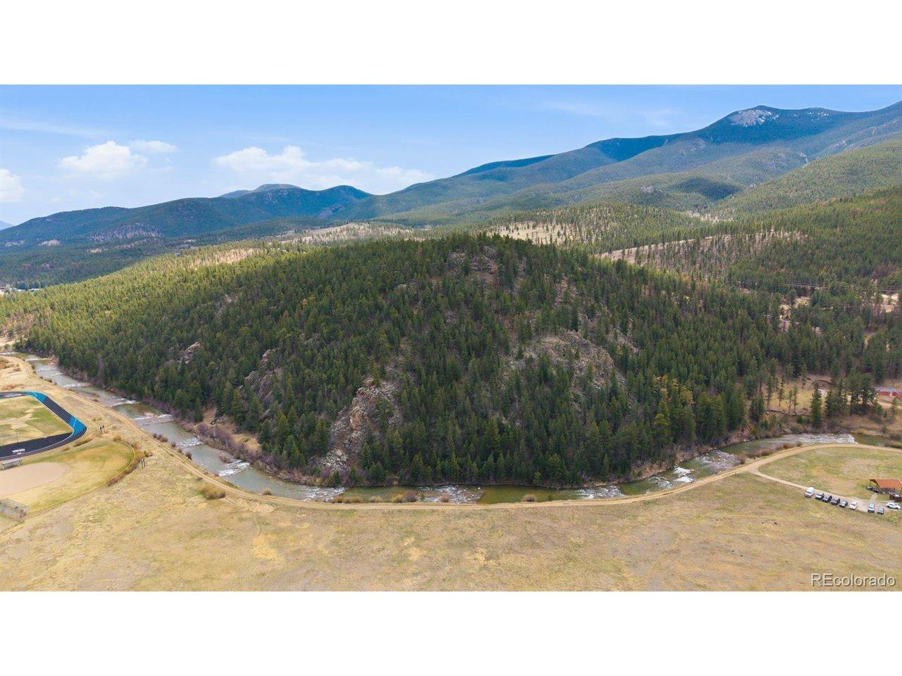 Image 4: Nearly 1/3 mile of privately accessed fishing on the southern side of the South Platte River. Image 4: Nearly 1/3 mile of privately accessed fishing on the southern side of the South Platte River.