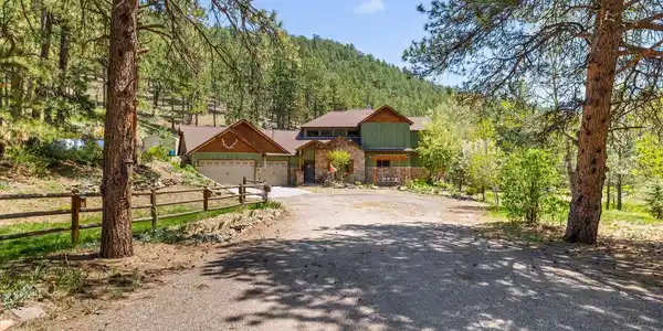 952 Skinner Gulch Rd