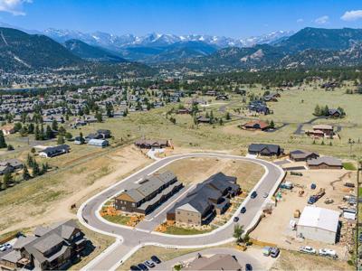 Continental Peaks Cir