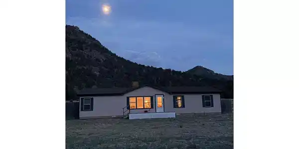 Image 3: Moon at Dusk Image 3: Moon at Dusk