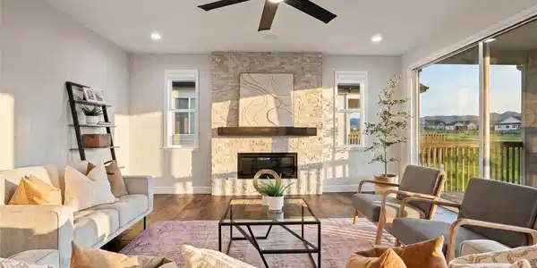Image 4: Living Room Image 4: Living Room