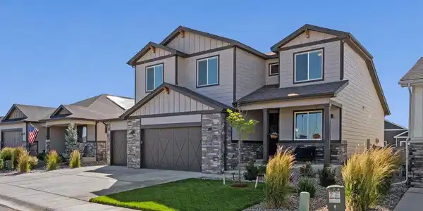 Image 3: Fully Landscaped Yard