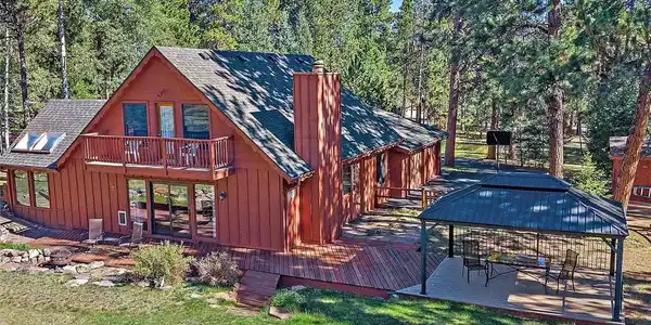 Image 3: This one is CHARMING! The same owners for 23 years... Image 3: This one is CHARMING! The same owners for 23 years...