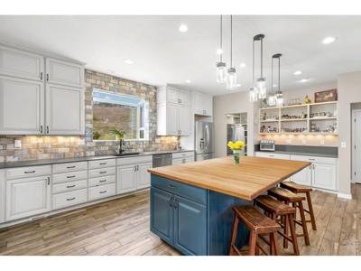 2051 Stove Prairie Rd