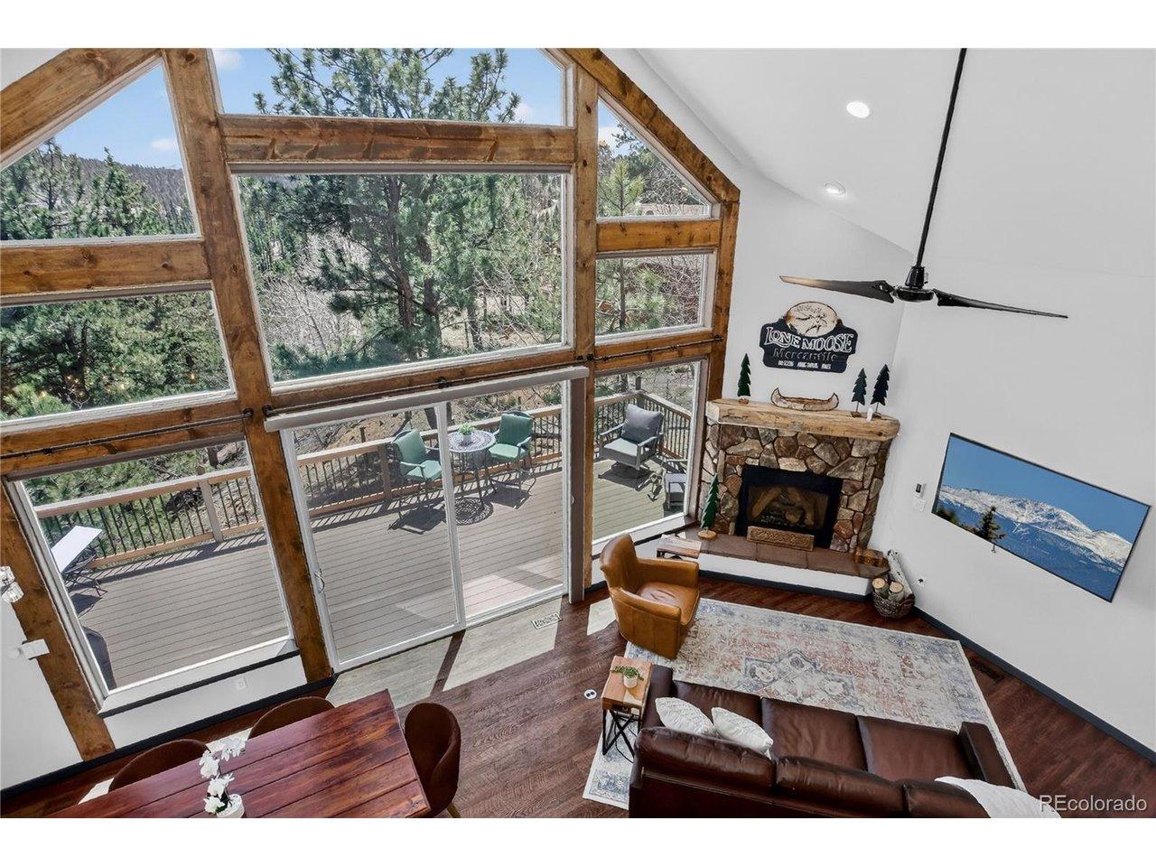 Image 3: Remote control blinds & walk-out to deck Image 3: Remote control blinds & walk-out to deck