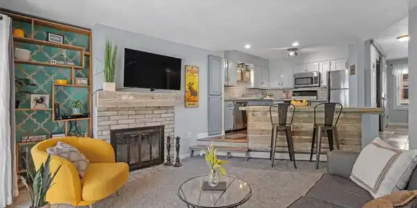 550 S French St