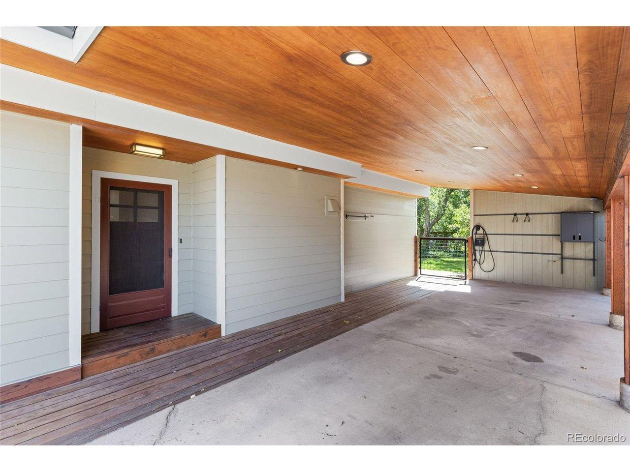 Image 3: Carport with EV Charger Image 3: Carport with EV Charger
