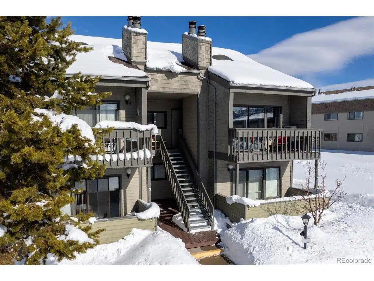 Image 1: Second story end unit! Image 1: Second story end unit!