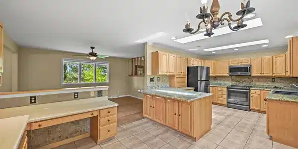 Image 4: Kitchen Image 4: Kitchen