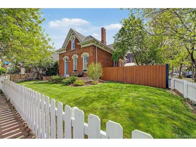 2504 Glenarm Pl