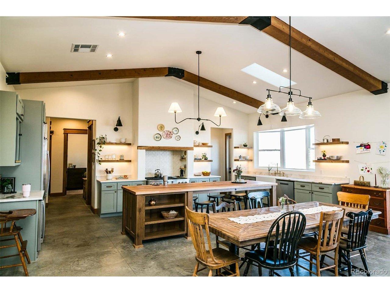 Image 2: Eat in kitchen Image 2: Eat in kitchen