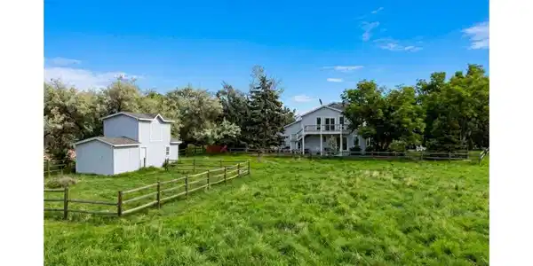Image 3: Existing barn provides multiple opportunities for your vision Image 3: Existing barn provides multiple opportunities for your vision