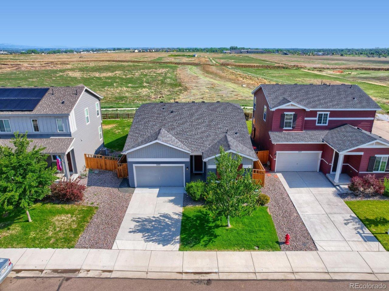 Image 1: No neighbors behind and beautiful views!