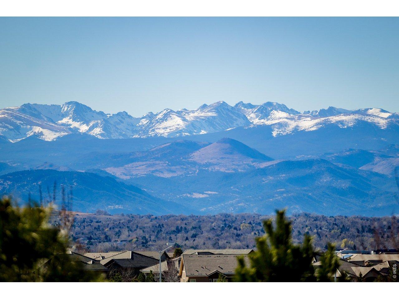 Image 2: Mountain view Image 2: Mountain view