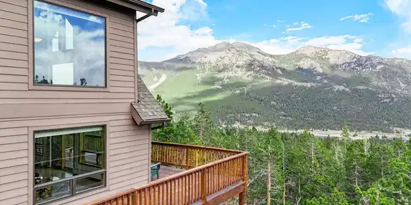 Image 4: Beautiful mountain views. Image 4: Beautiful mountain views.