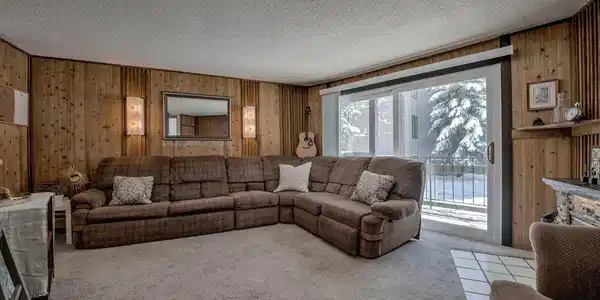 Image 4: The perfect cabin in the woods! New patio door and carpet Image 4: The perfect cabin in the woods! New patio door and carpet