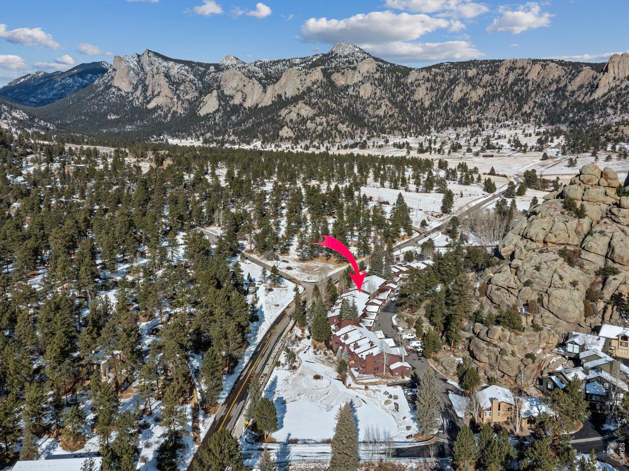 Image 2: Close to downtown Estes Park to the south and Lumpy Ridge to the north. Image 2: Close to downtown Estes Park to the south and Lumpy Ridge to the north.