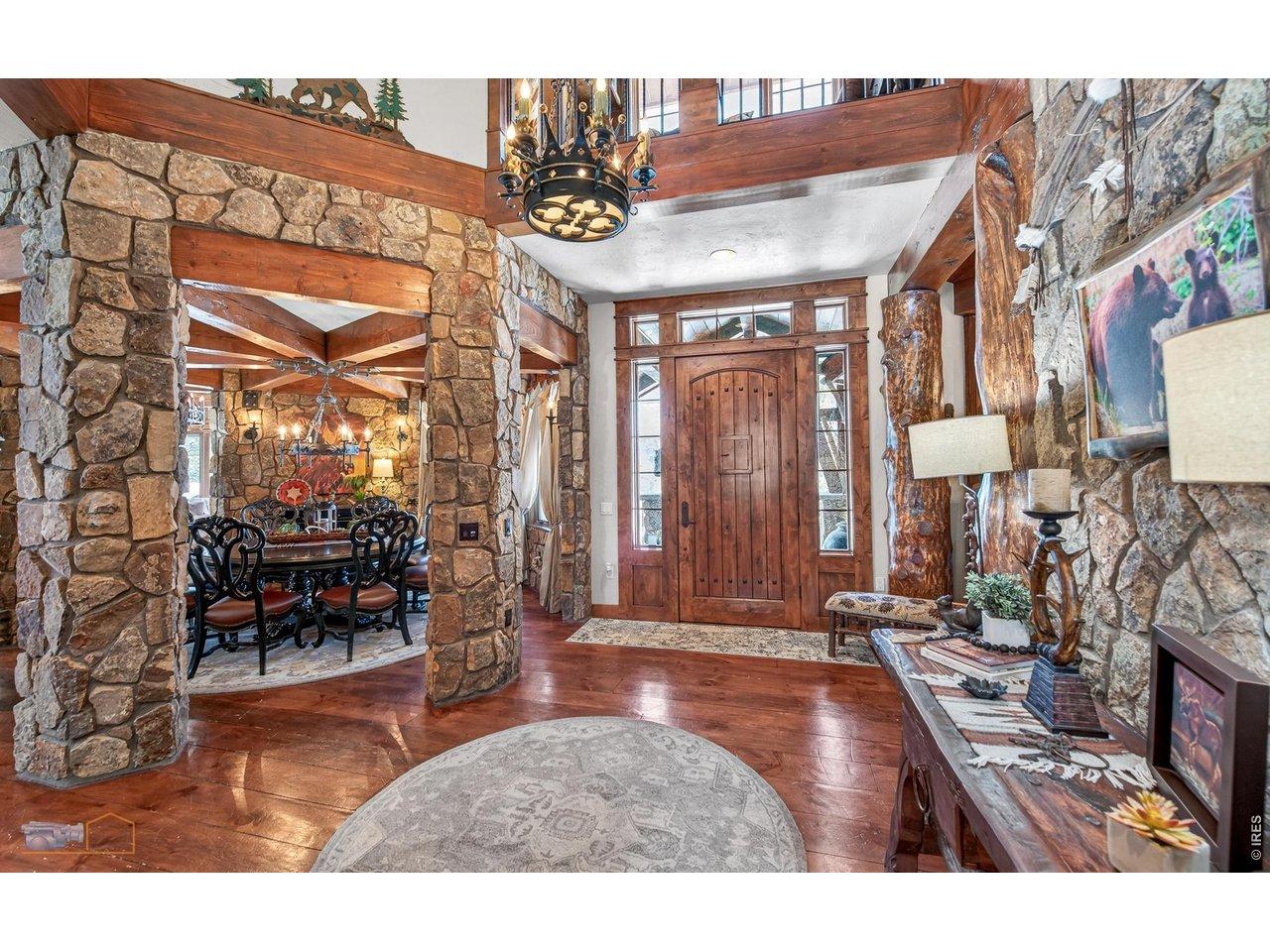 Image 4: Foyer Image 4: Foyer