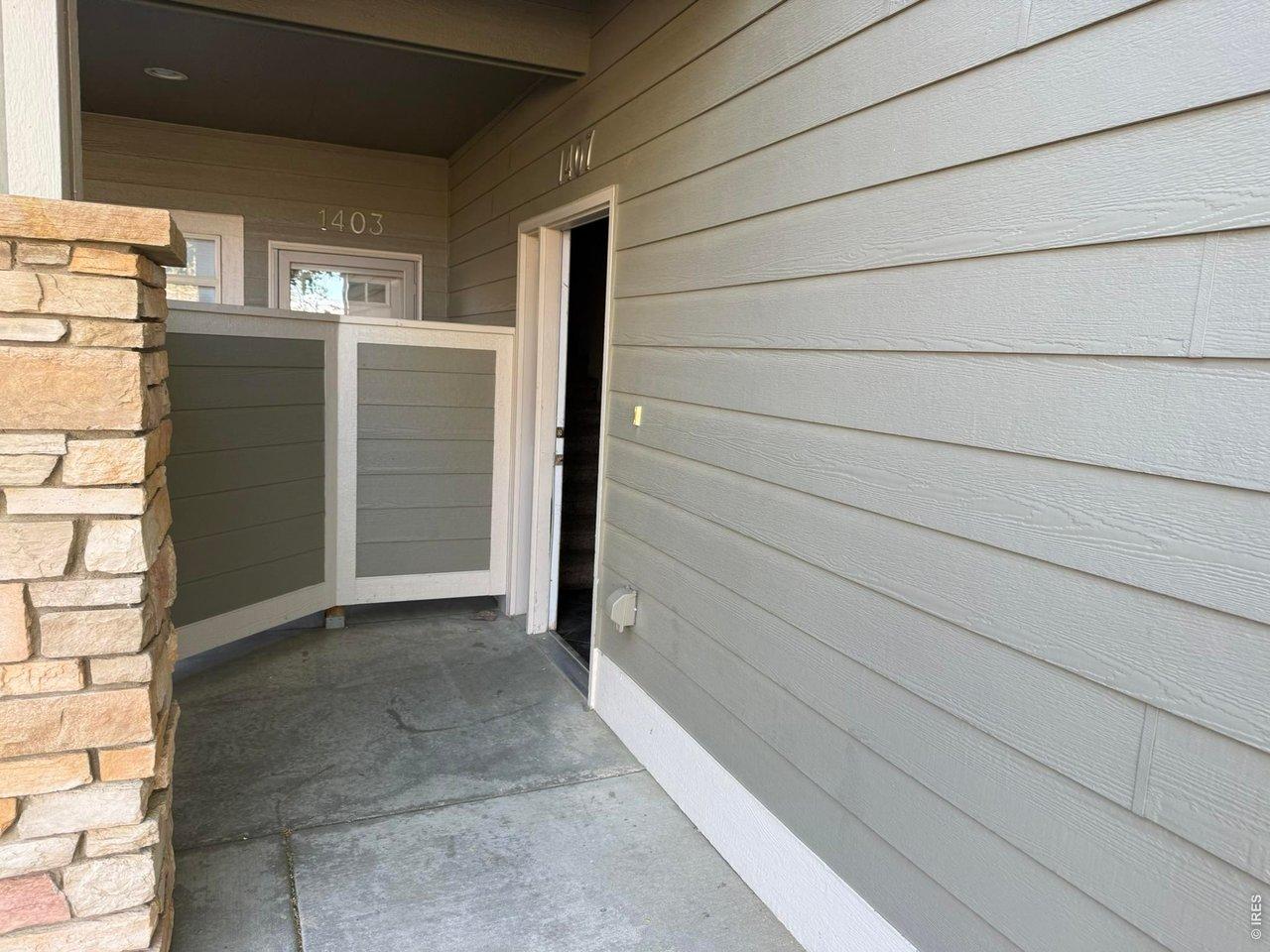 Image 2: Walk way to front door Image 2: Walk way to front door