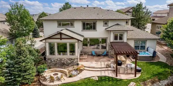 Image 2: Fire pit and hot tub Image 2: Fire pit and hot tub