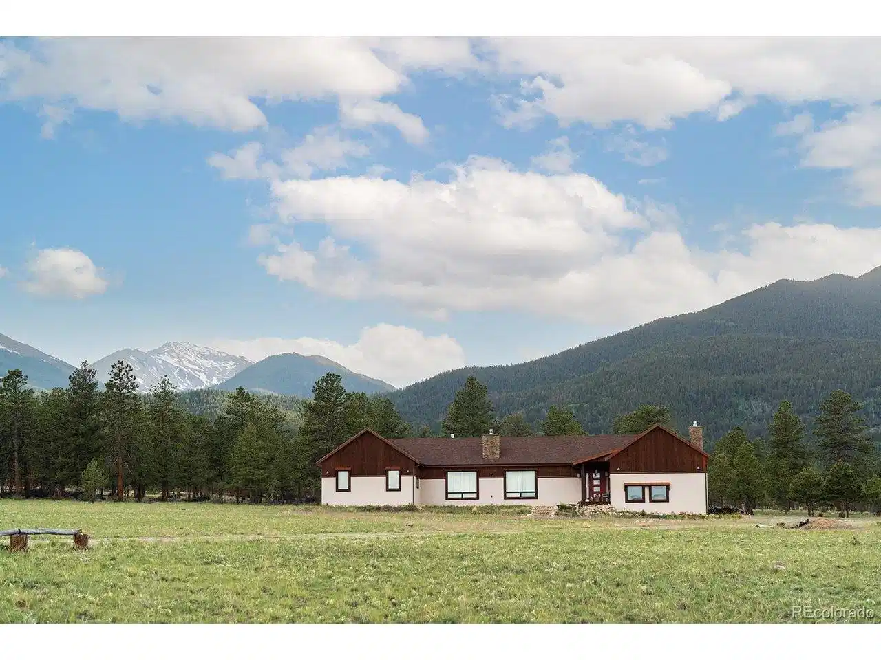 Image 1: 7.26 acres at the end of a cul-de-sac.