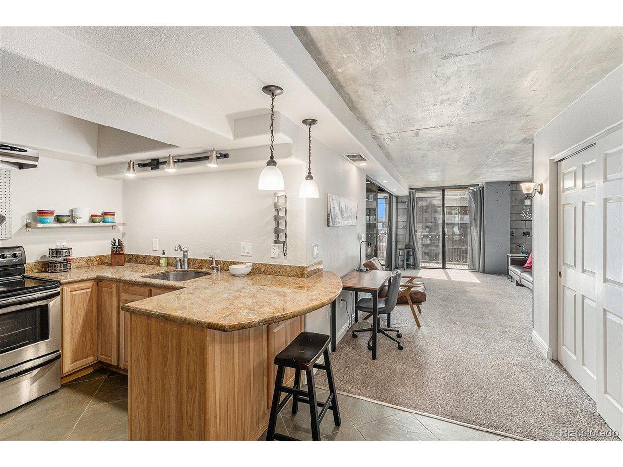 Image 2: Open Flowing Kitchen