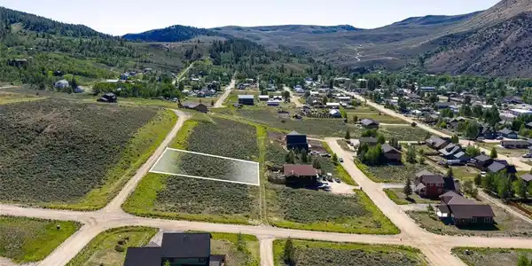 Image 3: Aerial - Markers and outlines are to give a general idea of the property location and are not to be relied upon. Image 3: Aerial - Markers and outlines are to give a general idea of the property location and are not to be relied upon.