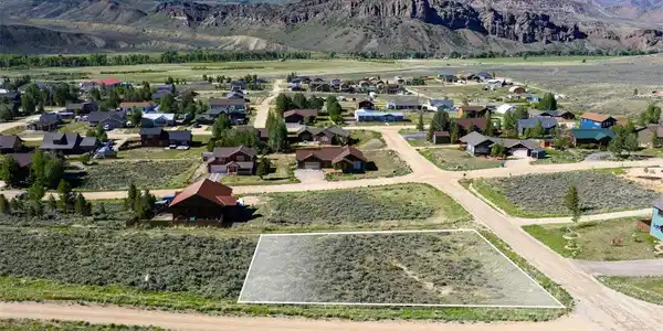 Image 2: Aerial - Markers and outlines are to give a general idea of the property location and are not to be relied upon. Image 2: Aerial - Markers and outlines are to give a general idea of the property location and are not to be relied upon.