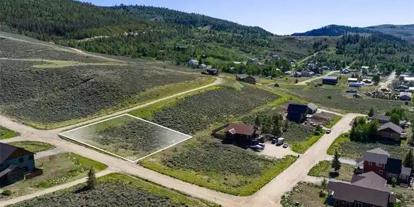 Image 3: Aerial - Markers and outlines are to give a general idea of the property location and are not to be relied upon. Image 3: Aerial - Markers and outlines are to give a general idea of the property location and are not to be relied upon.