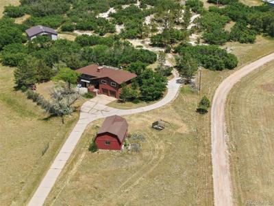 698 Peak View Dr
