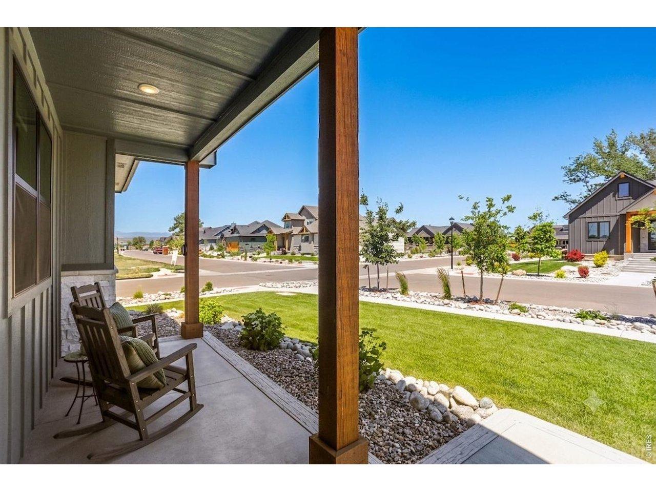 Image 4: Large Covered Front Porch Image 4: Large Covered Front Porch