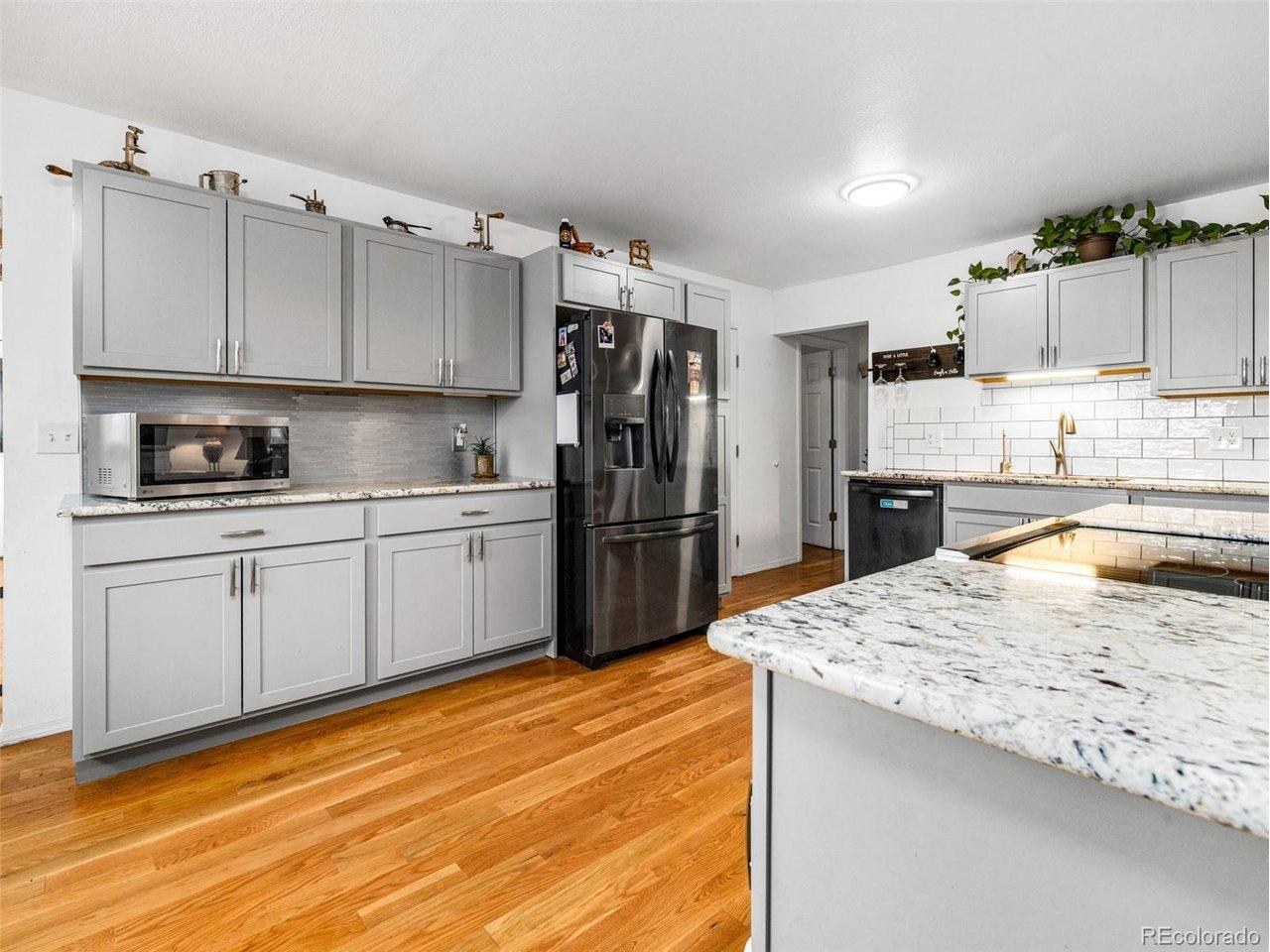 Image 4: Kitchen Image 4: Kitchen