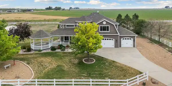 750 Falcon Ct