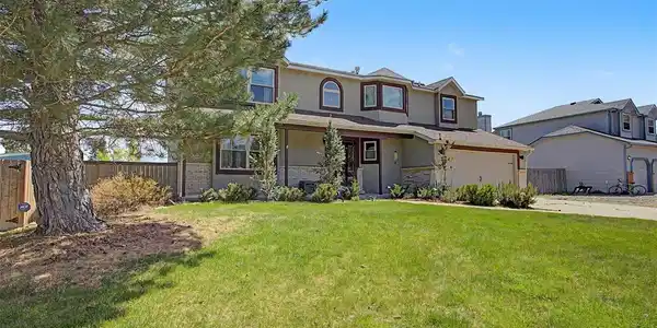 Image 2: Front of home. Image 2: Front of home.