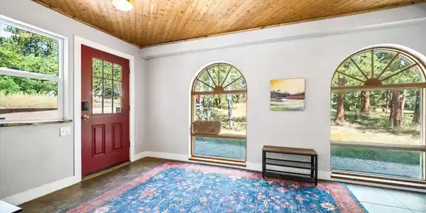 Image 4: Every room is filled with warmth and craftsmanship Image 4: Every room is filled with warmth and craftsmanship