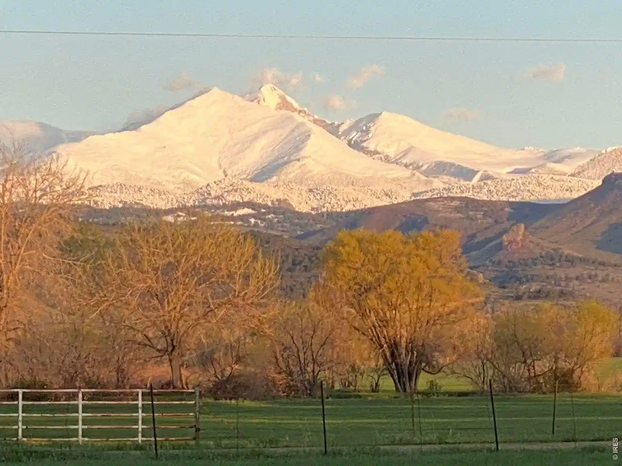 Image 1: Longs Peak and Mt Meeker Image 1: Longs Peak and Mt Meeker