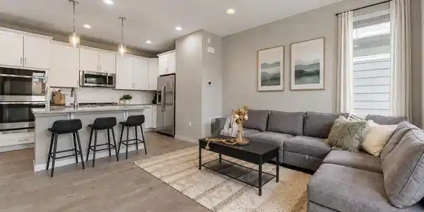 Image 3: Open layout perfect for entertaining or an easy night in