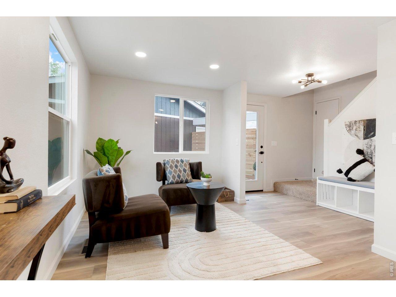 Image 4: Front room or office Image 4: Front room or office