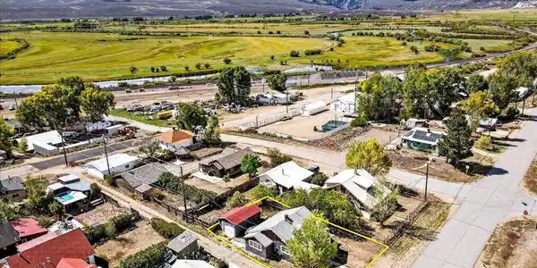 Image 3: Aerial - Markers and outlines are to give a general idea of the property location and are not to be relied upon. Image 3: Aerial - Markers and outlines are to give a general idea of the property location and are not to be relied upon.