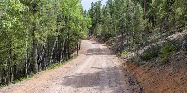 Image 2: property to the right
