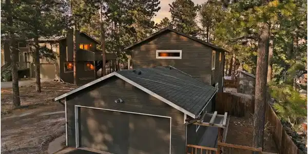 30243 Hilltop Dr