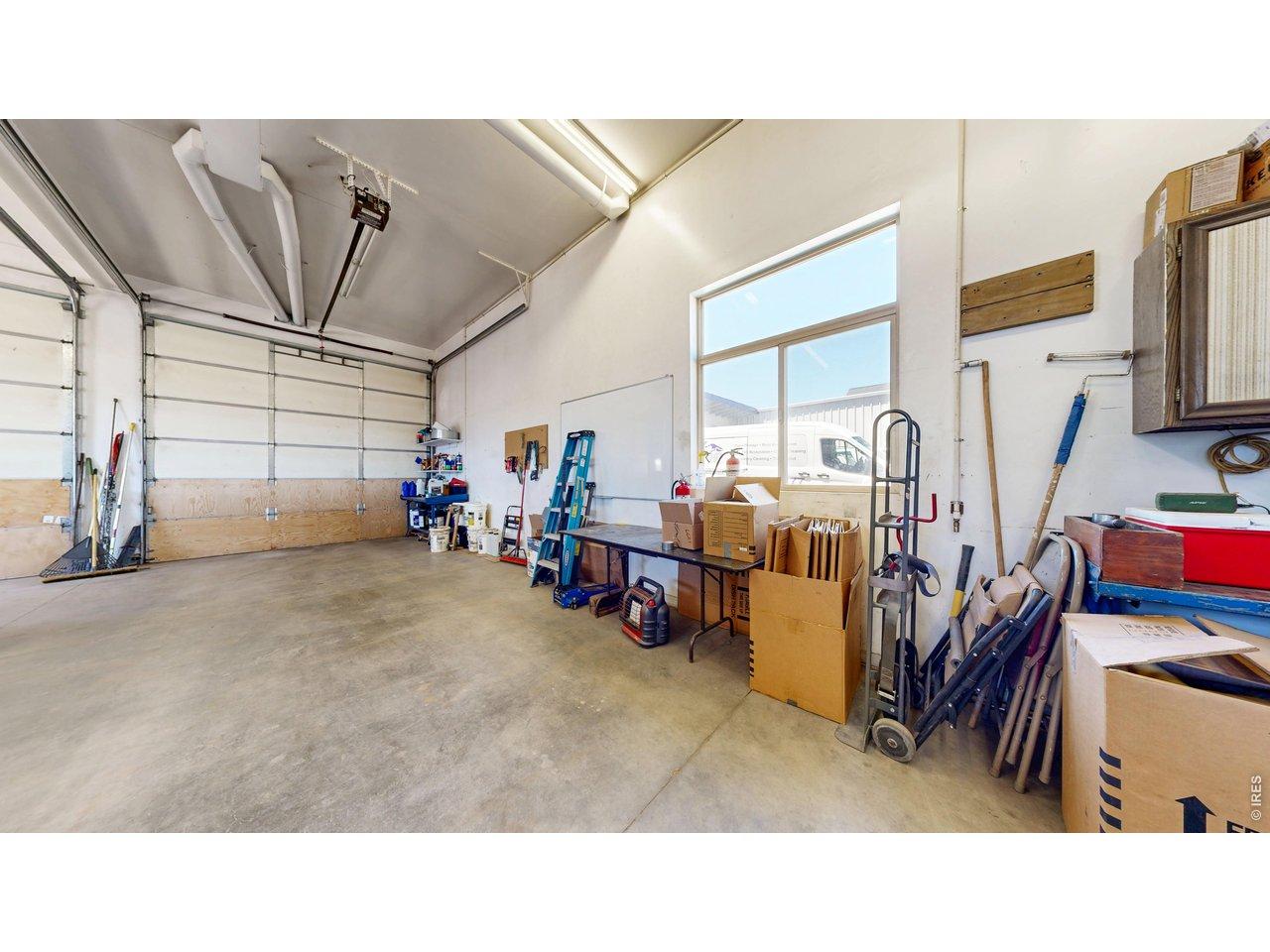Image 2: Workshop oversized doors Image 2: Workshop oversized doors