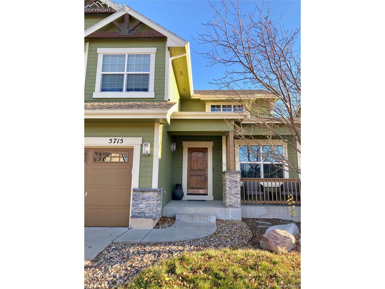 Image 3: The welcoming covered front porch is the perfect place to relax and enjoy the spectacular mountain view. Image 3: The welcoming covered front porch is the perfect place to relax and enjoy the spectacular mountain view.